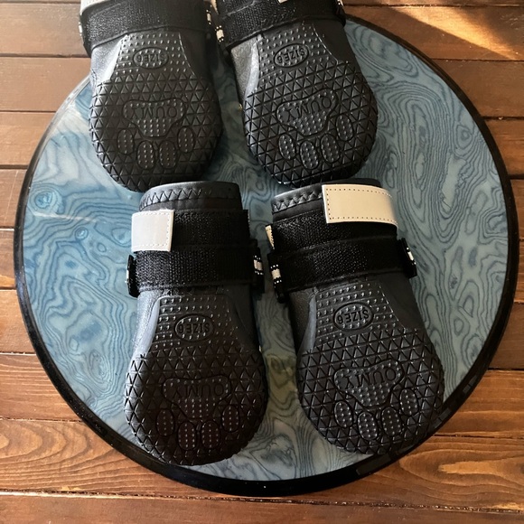 Set of 4 Qumy Pet Guide Black size 6 Boots - Picture 4 of 5